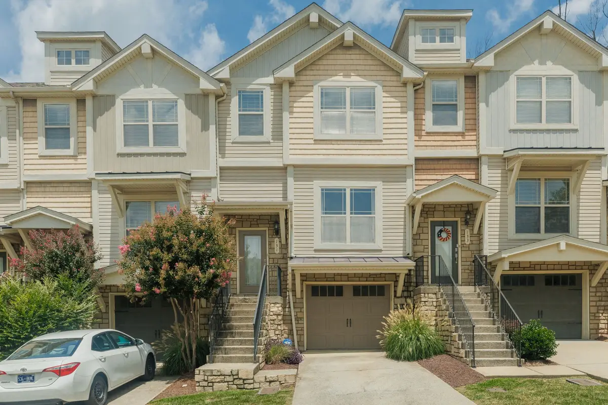 131 Stonecrest Dr, Nashville, TN 37209 - #1