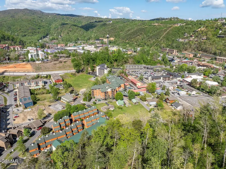 413 Baskins Creek Road #UNIT 406, Gatlinburg, TN 37738 - #2