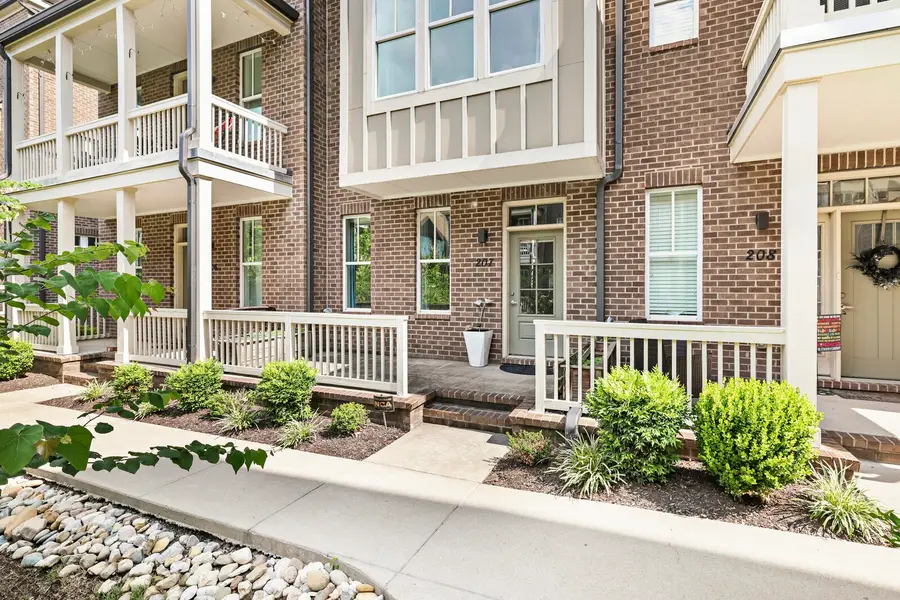 207 Porter Village Cir, Nashville, TN 37206 - #3