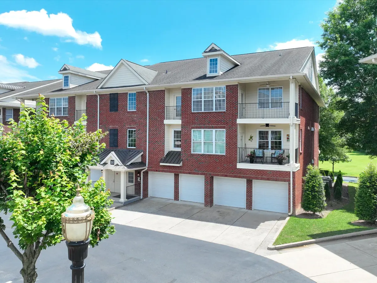 3201 Aspen Grove Dr #H10, Franklin, TN 37067 - #1