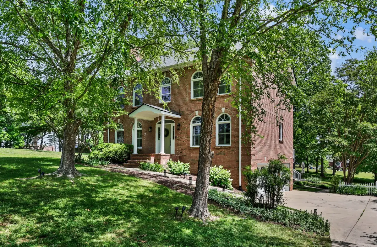 930 Doe Run Ct, Adams, TN 37010 - #1