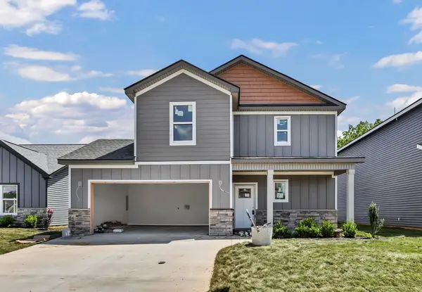 2728 Brewster Dr, Clarksville, TN 37042
