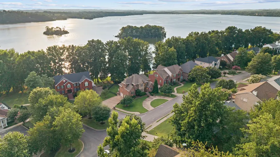 100 Lakecrest Cir, Hendersonville, TN 37075 - #3