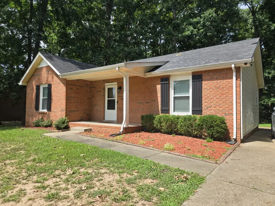 505 Pointer Ln, Clarksville, TN 37042 - #2