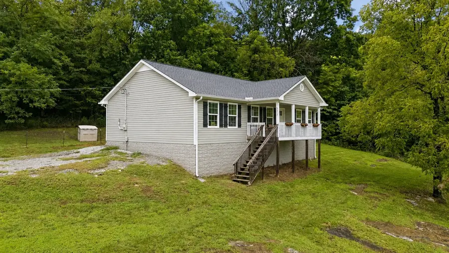 377 Rawls Creek Rd, Gordonsville, TN 38563 - #3