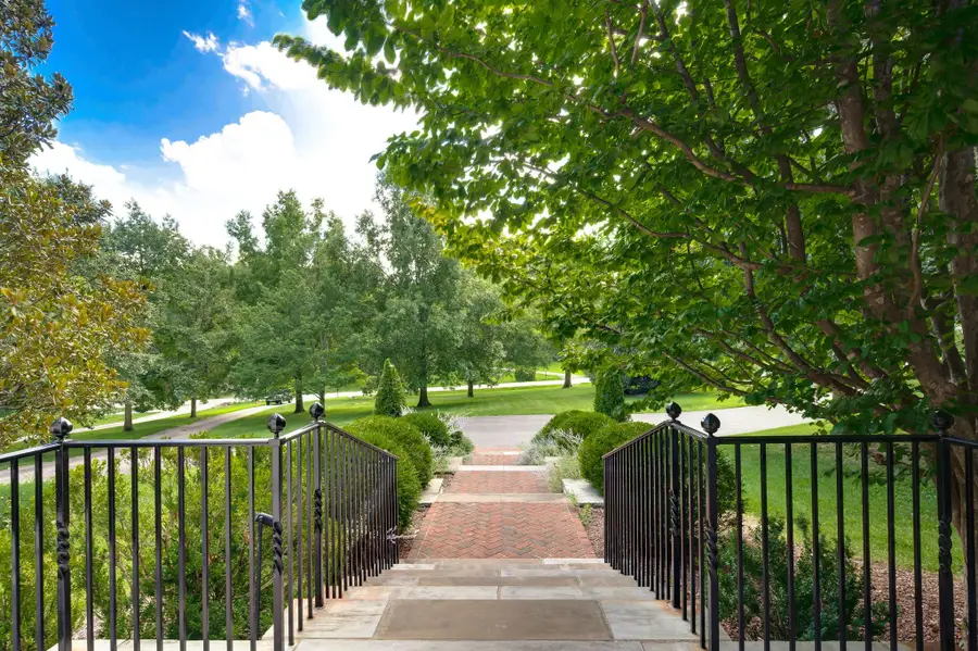 6111 Hickory Valley Rd, Nashville, TN 37205 - #3