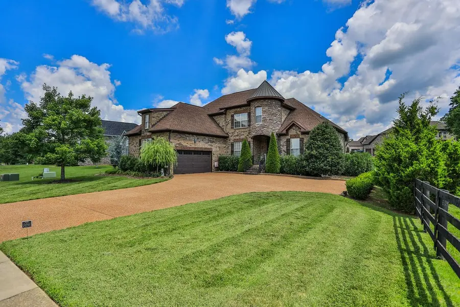 112 Myrtlewood Ln, Hendersonville, TN 37075 - #2