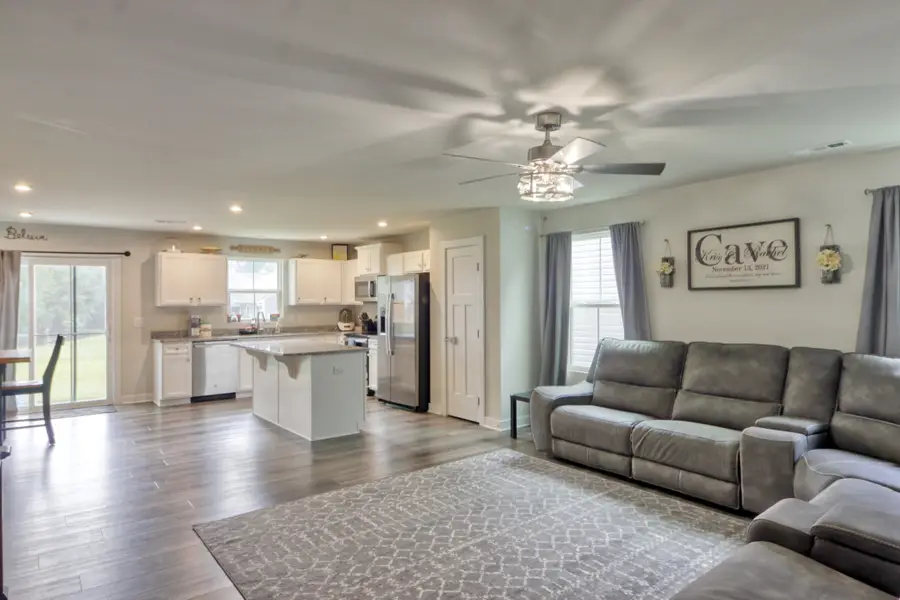 430 Saddleview Dr, White House, TN 37188 - #2