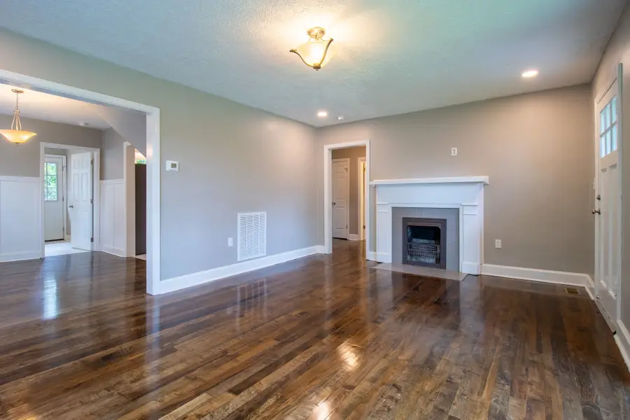 269 E Eastland St, Gallatin, TN 37066 - #3