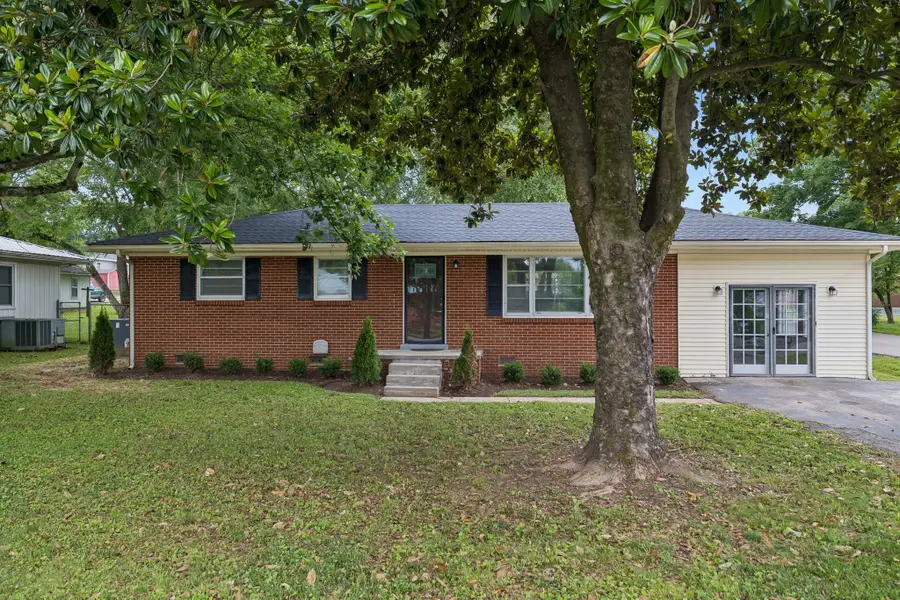 723 Nichols St, Pulaski, TN 38478 - #2