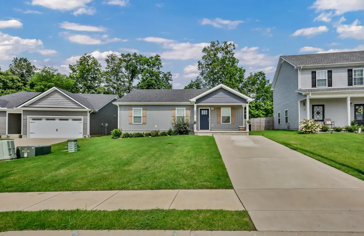486 Mattingly Dr, Clarksville, TN 37042 - #1