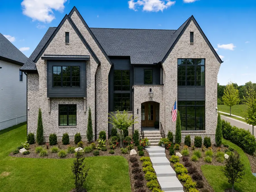 2950 Del Rio Pike, Franklin, TN 37069 - #2