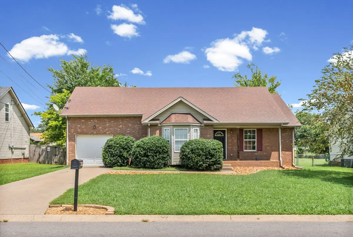3449 Loon Dr, Clarksville, TN 37042 - #1
