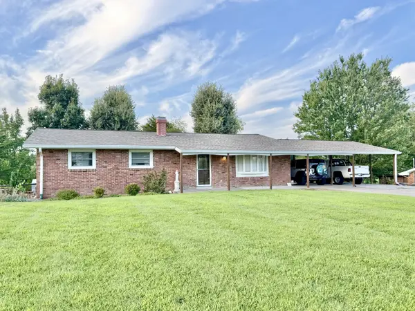 233 Twin Hill Dr, Greenville, KY 42345