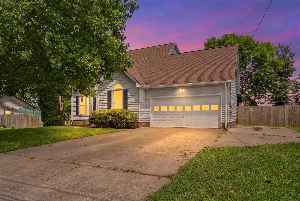 1223 Cobblestone Ln, Clarksville, TN 37042 - #1