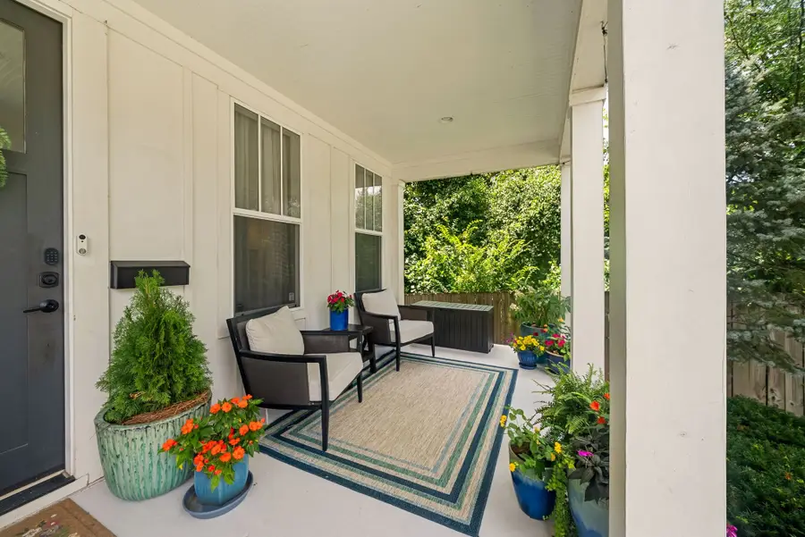 421 Theresa Ave, Nashville, TN 37205 - #3