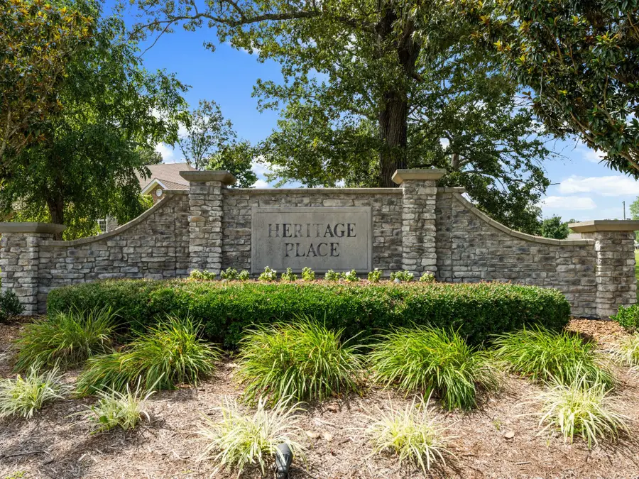 142 Heritage Cir, Manchester, TN 37355 - #2