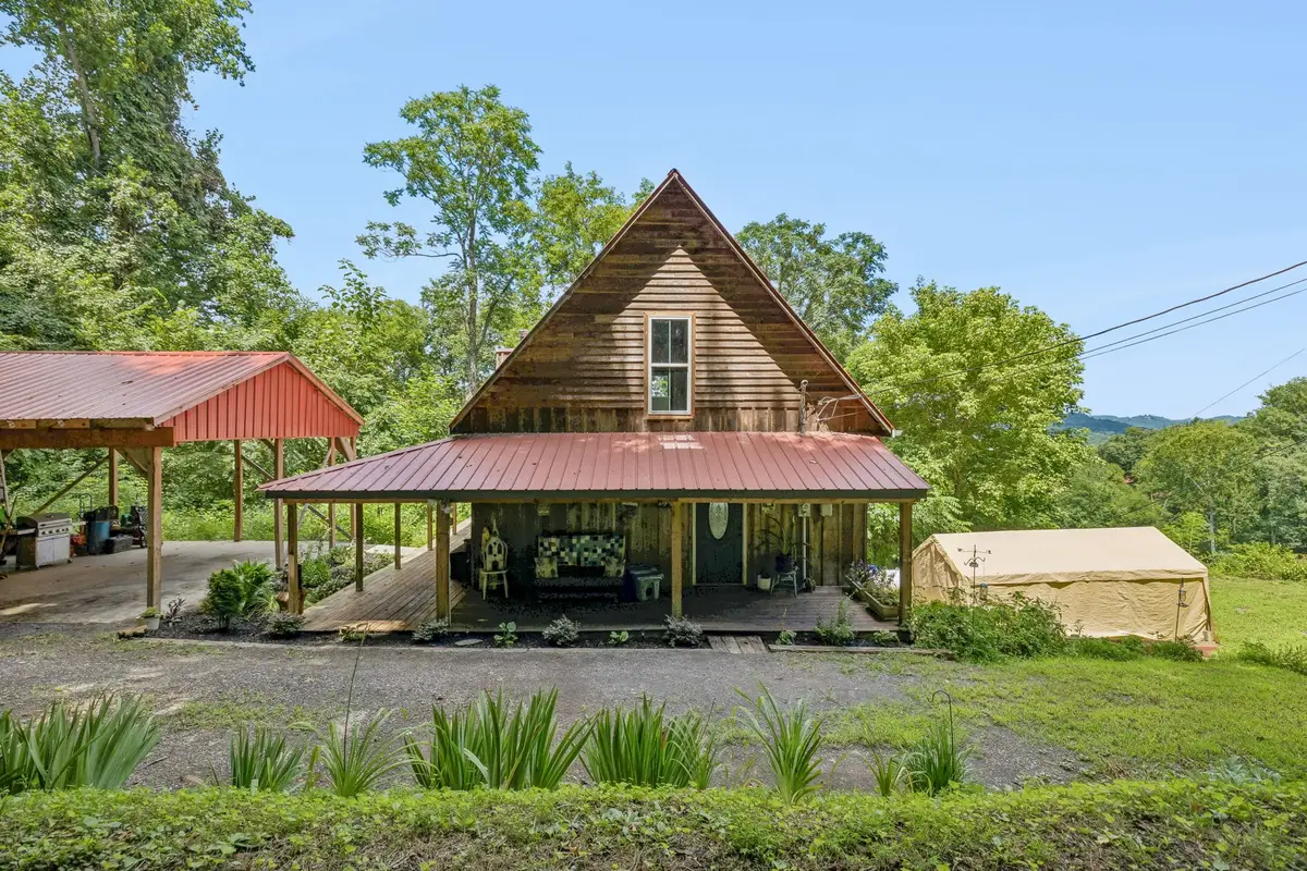 225 Grishom Ln, Granville, TN 38564 - #1