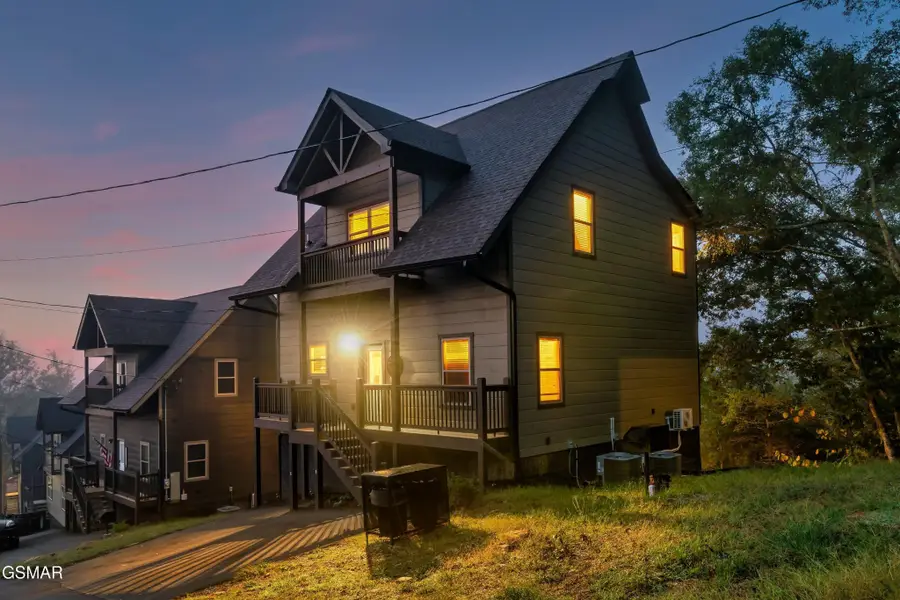 2125 Eagle Feather Drive, Sevierville, TN 37876 - #3