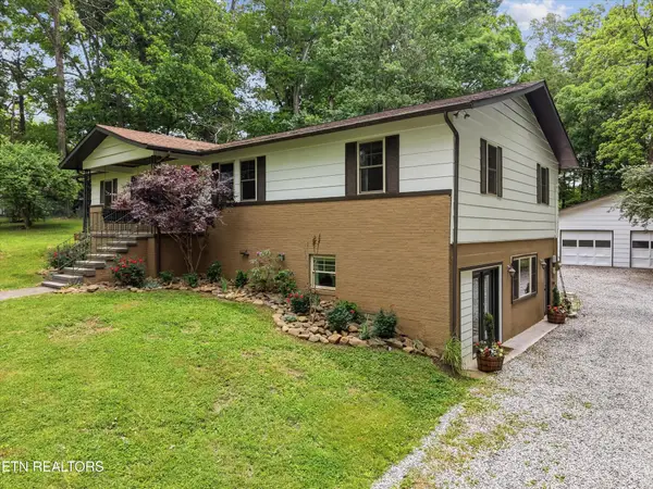 2232 Belt Rd, Knoxville, TN 37920
