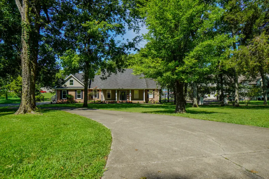 242 Lake Terrace Dr, Hendersonville, TN 37075 - #2
