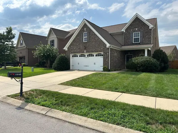 1445 Woodside Dr, Lebanon, TN 37087