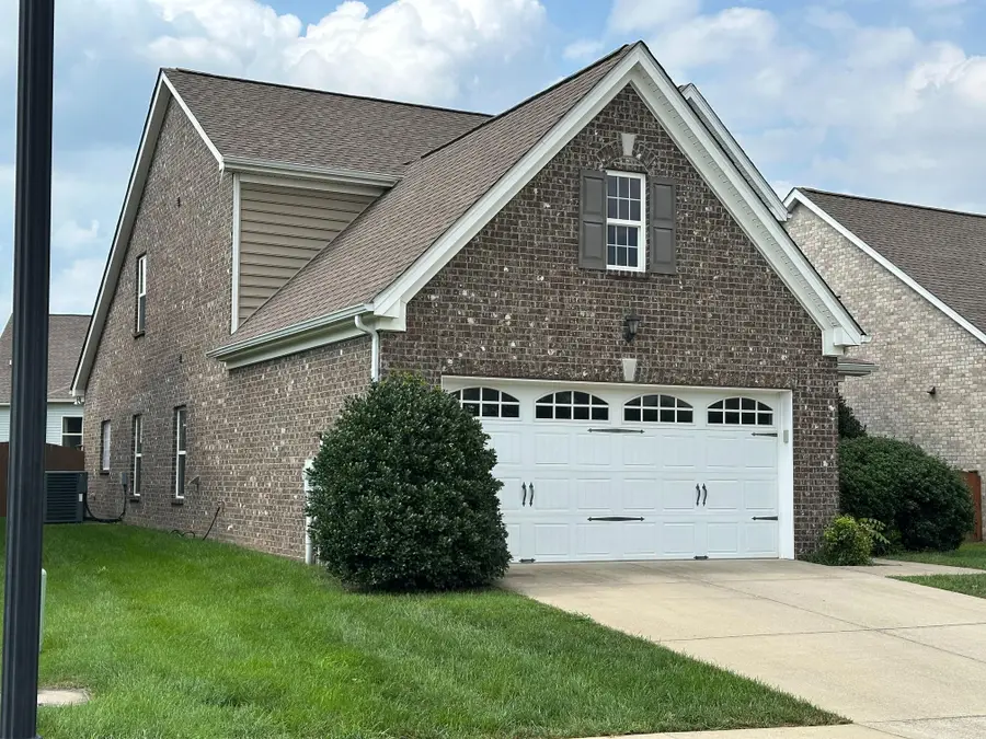 1445 Woodside Dr, Lebanon, TN 37087 - #2