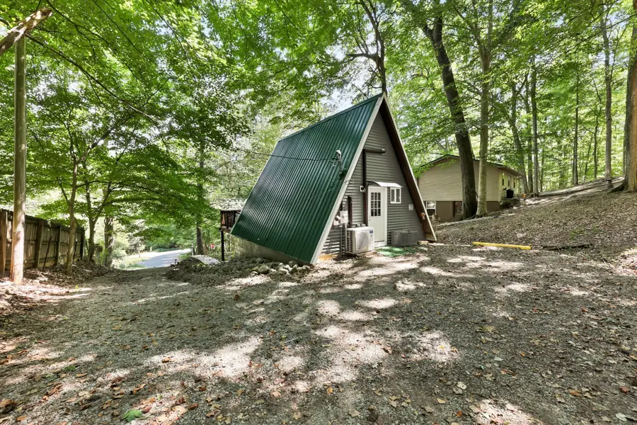 111 Lakeshore Dr, Dover, TN 37058 - #2