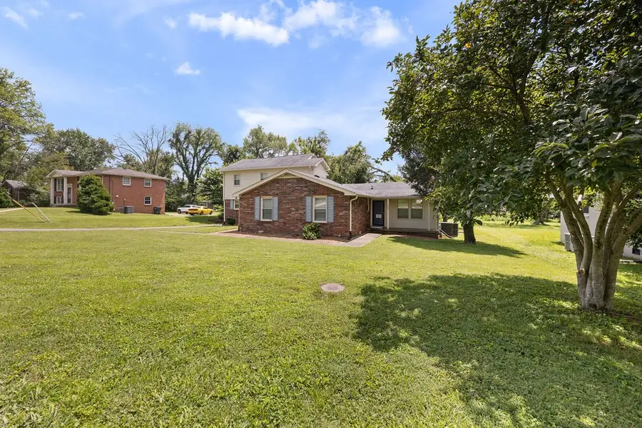 207 Brookside Dr, Old Hickory, TN 37138 - #2