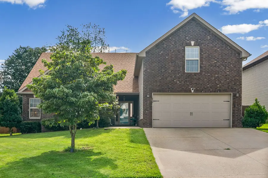 639 Sturdivant Dr, Clarksville, TN 37042 - #2