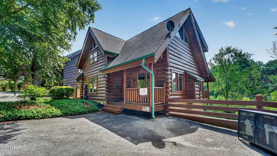 1123 Towering Oaks Drive, Sevierville, TN 37876 - #2