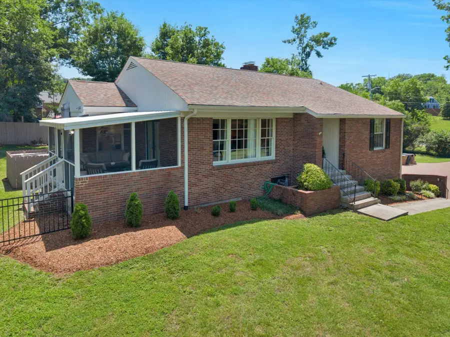 3262 Mcgavock Pike, Nashville, TN 37214 - #3