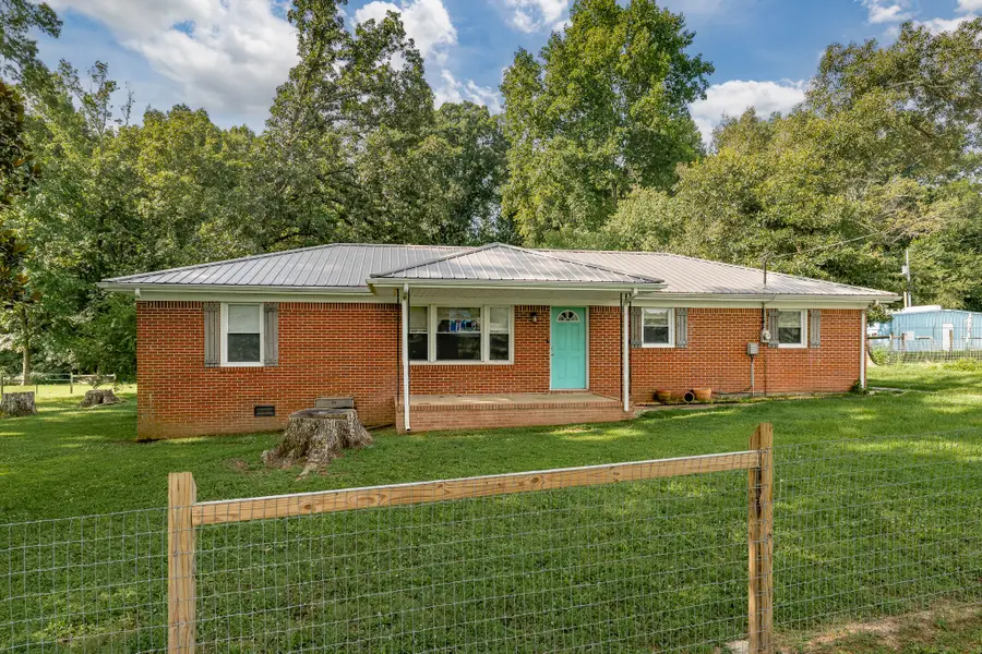 83 W Point Dr, Fayetteville, TN 37334 - #2