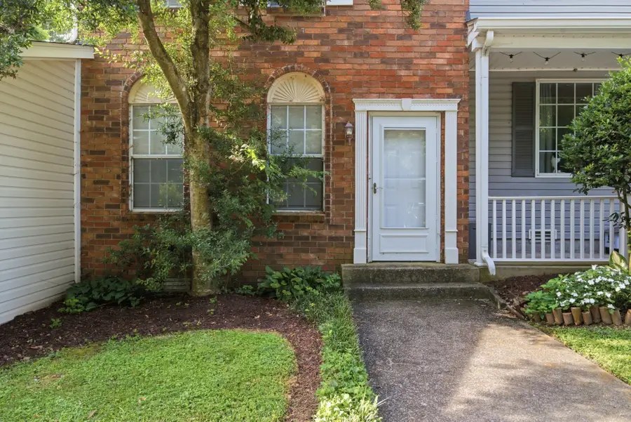 211 Oak Grove Dr, Nashville, TN 37217 - #3