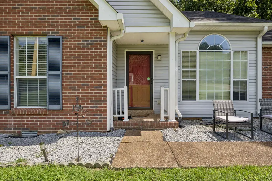 1044 Winding Way Dr, White House, TN 37188 - #2