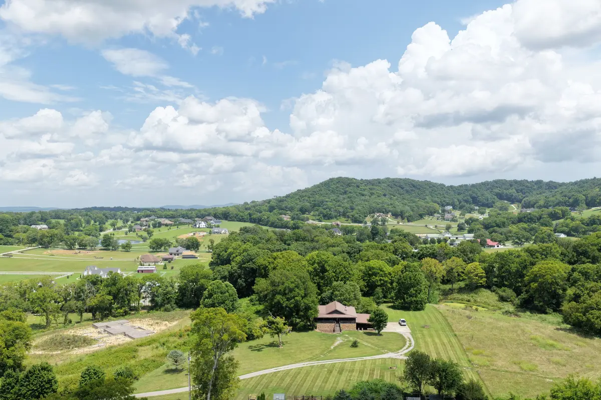 2425 Allisona Rd, Eagleville, TN 37060 - #1