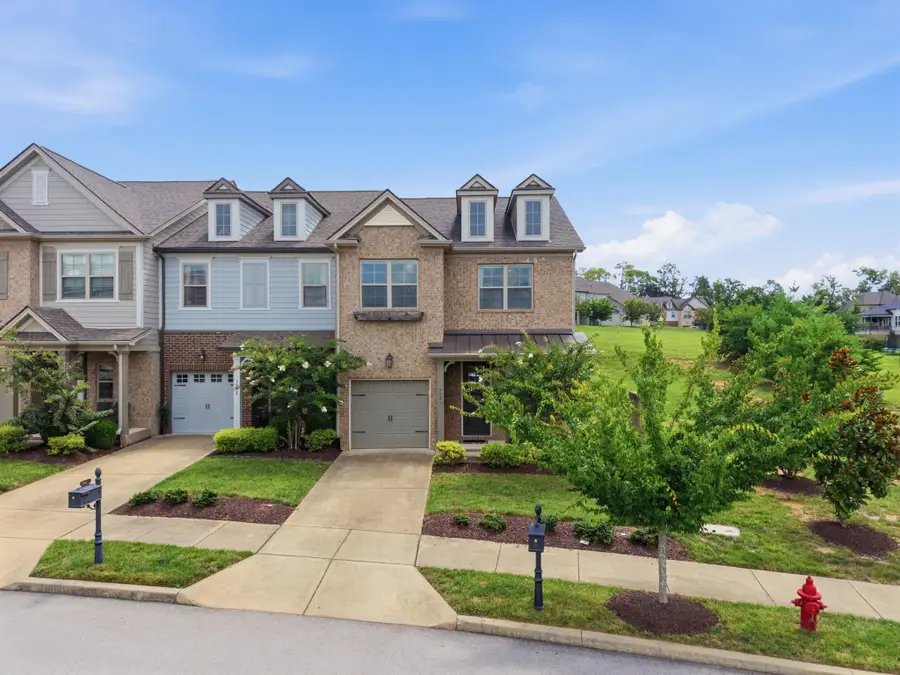 3008 Sassafras Ln, Thompsons Station, TN 37179 - #3