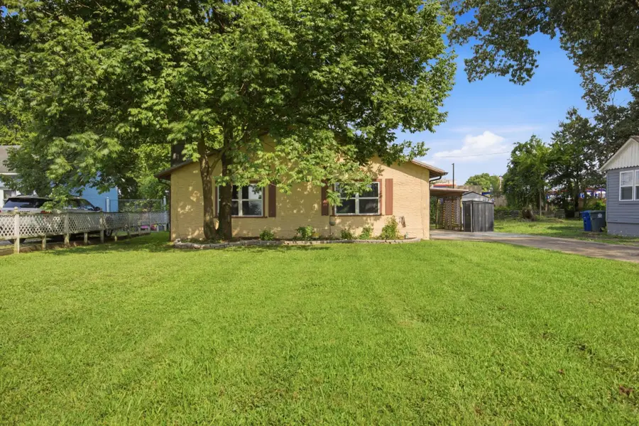 206 Maplewood Avenue, Chattanooga, TN 37411 - #2