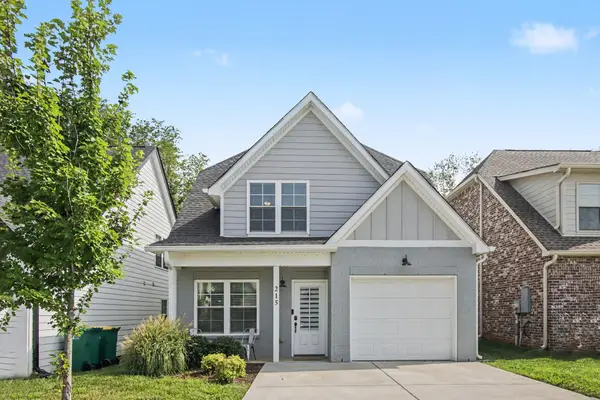 215 Emmett Dr, White House, TN 37188