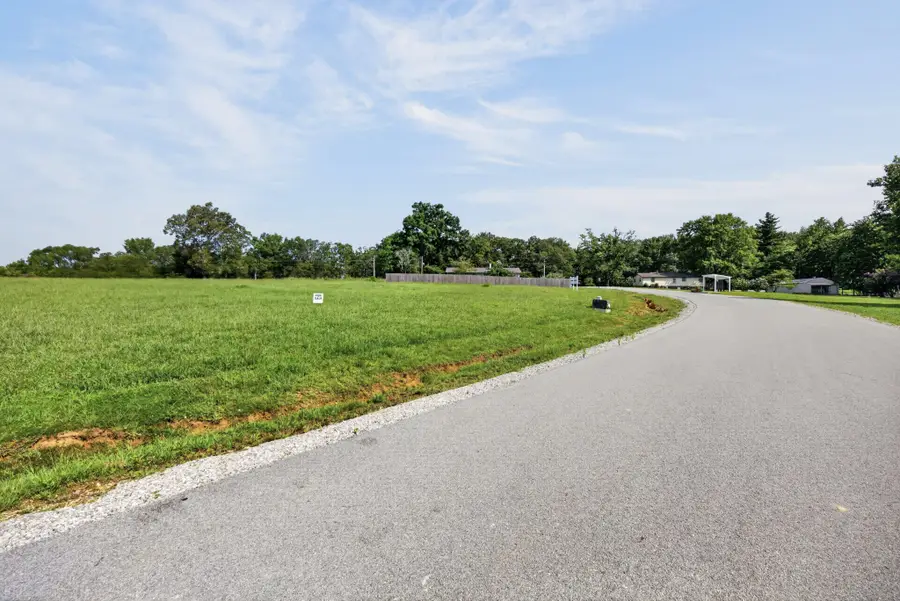 1433 Anna Maria Ln, Cookeville, TN 38501 - #3