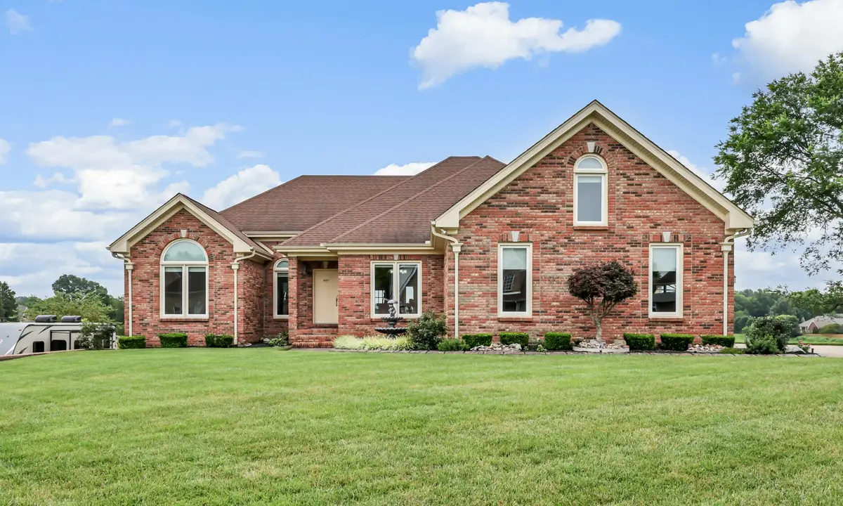 4267 N Woodstock Dr, Clarksville, TN 37040 - #1