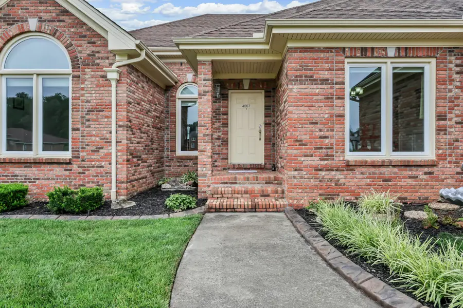 4267 N Woodstock Dr, Clarksville, TN 37040 - #3