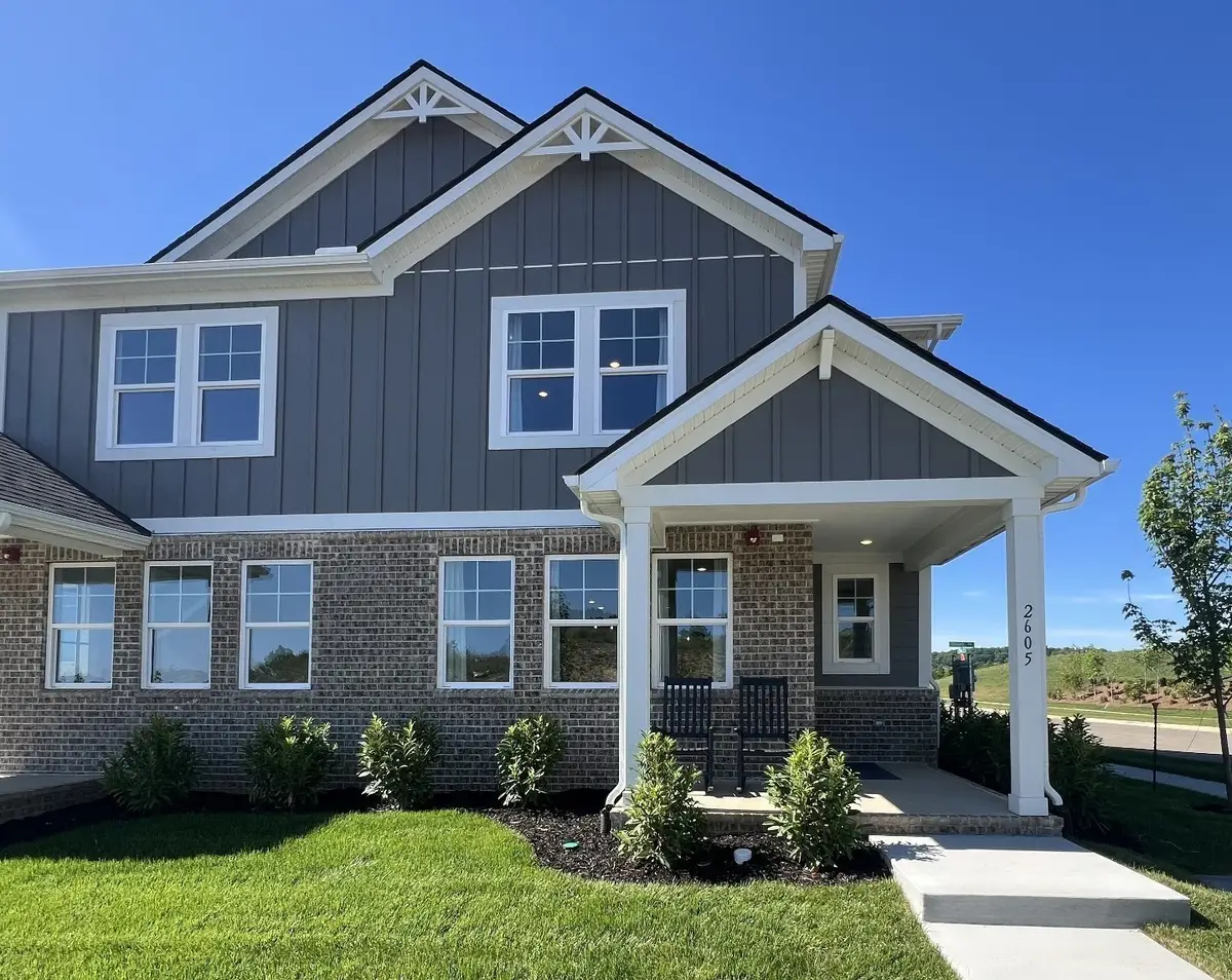 2573 Peaceful Valley Dr, Columbia, TN 38401 - #1
