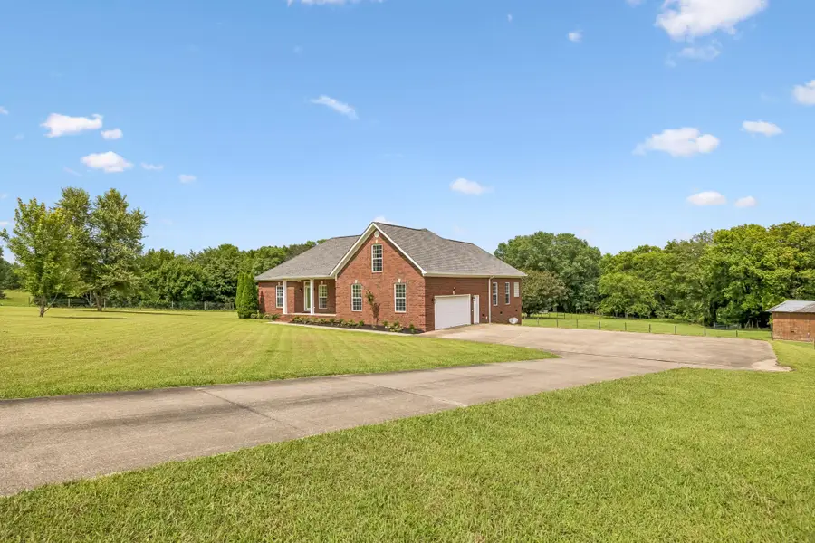 1212 Rambo Hollow Rd, Lewisburg, TN 37091 - #2