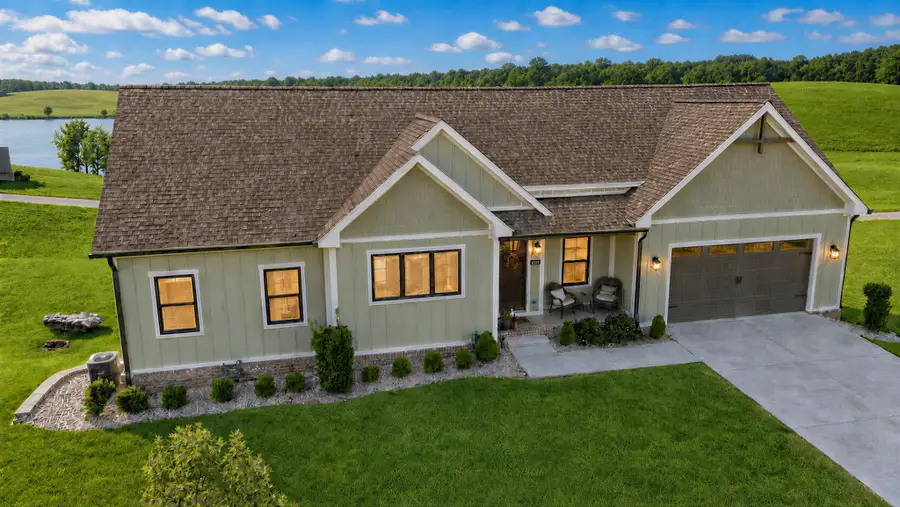 426 Moon Bay Dr, Kuttawa, KY 42055 - #2