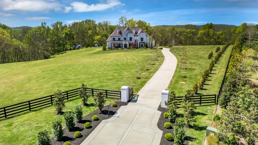 5026 Hilltop Ln, College Grove, TN 37046 - #3
