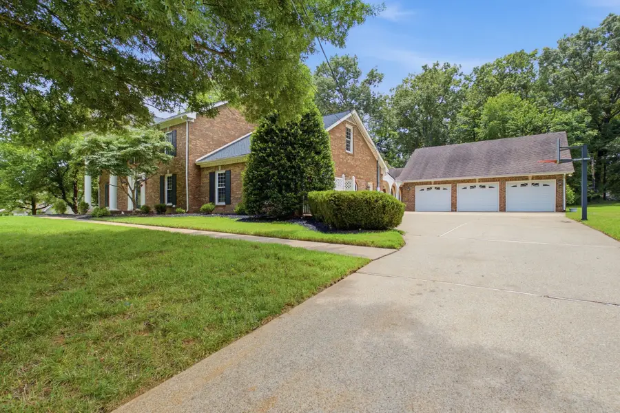 2812 Wakefield Dr, Clarksville, TN 37043 - #3