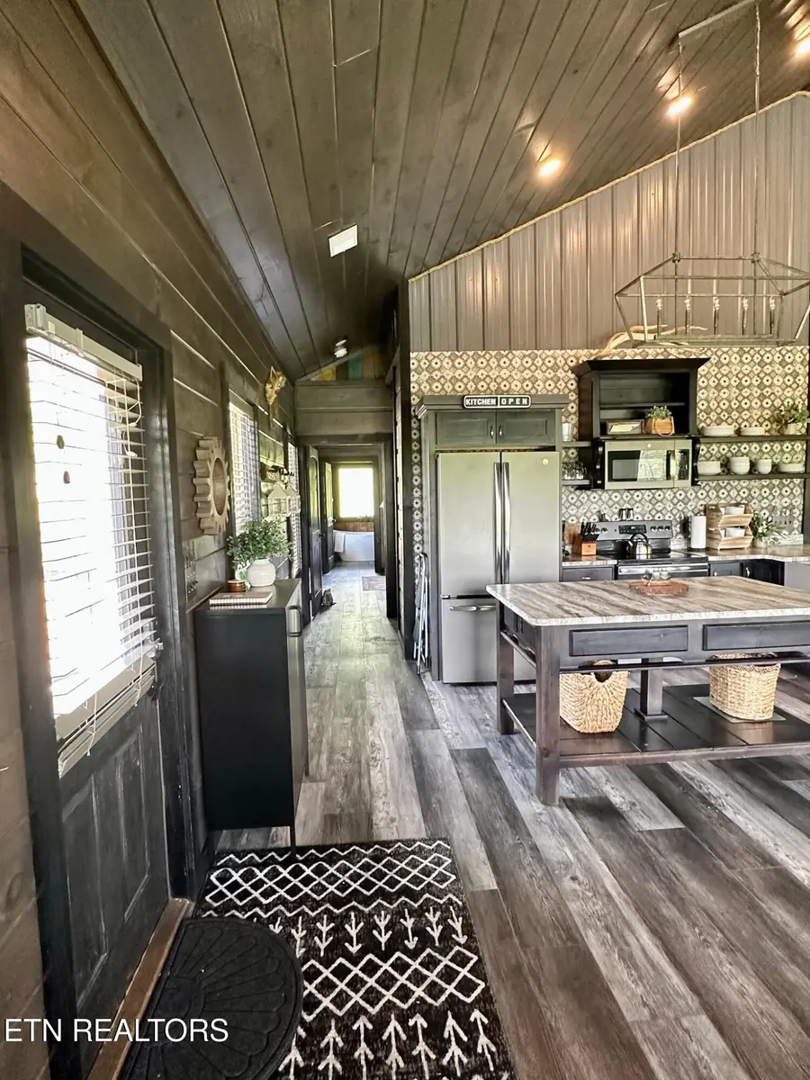 330 Oak Lake Drive, Sevierville, TN 37876 - #3