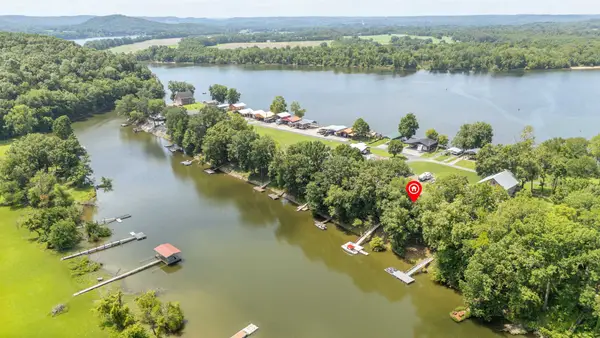 201 Beechview Dr, Clifton, TN 38425