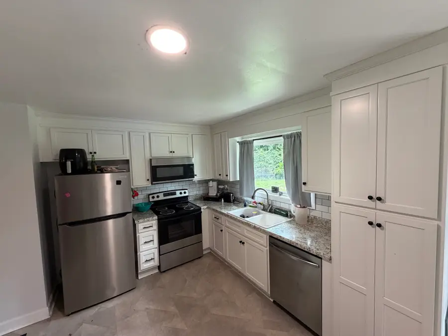 1201 Raby Ave, Shelbyville, TN 37160 - #2